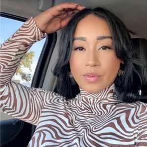 Meet your Posher, Johniece